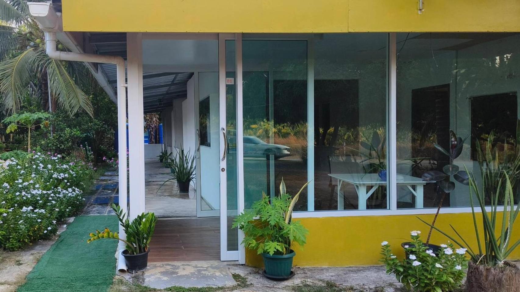 Batikseafood Airport & Room Ban Bo Sai Klang Extérieur photo