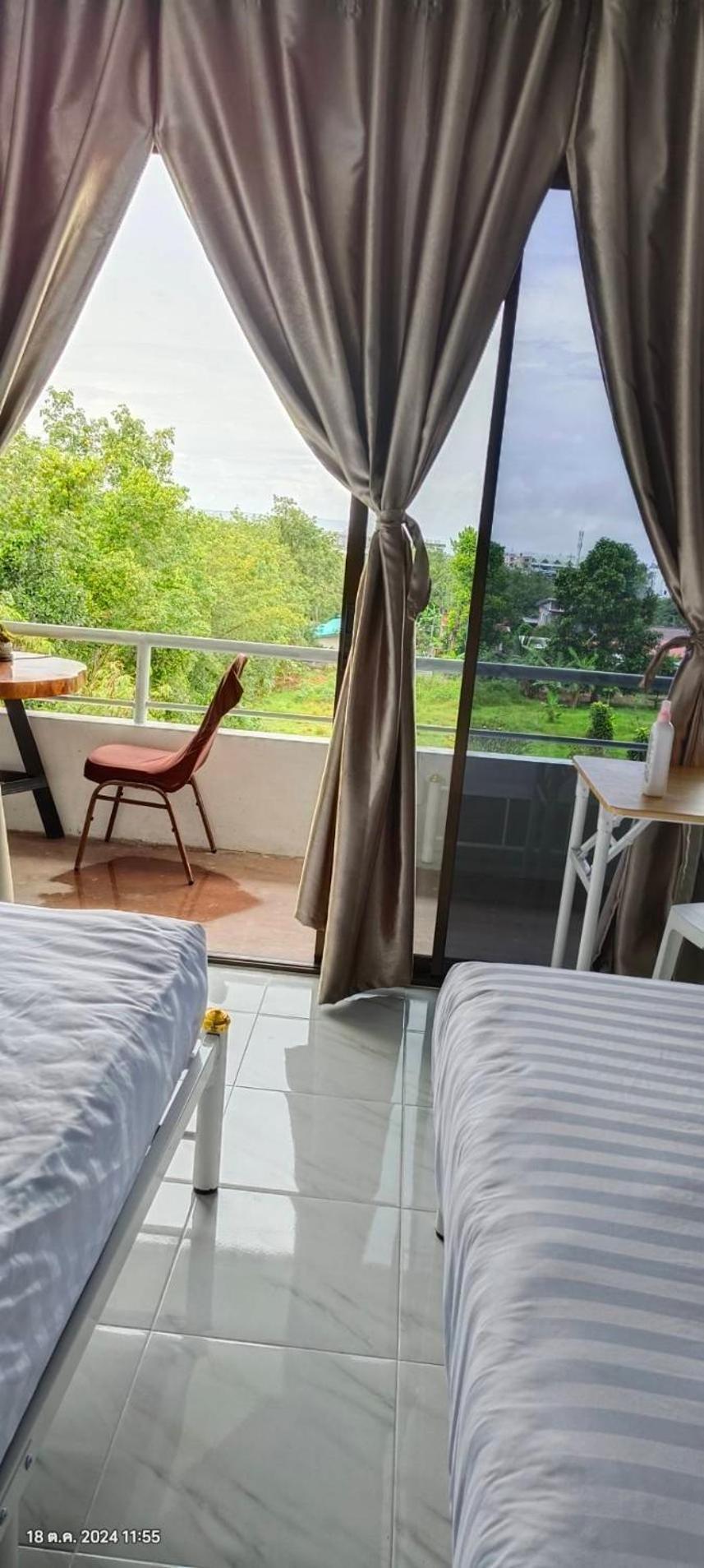 Batikseafood Airport & Room Ban Bo Sai Klang Chambre photo